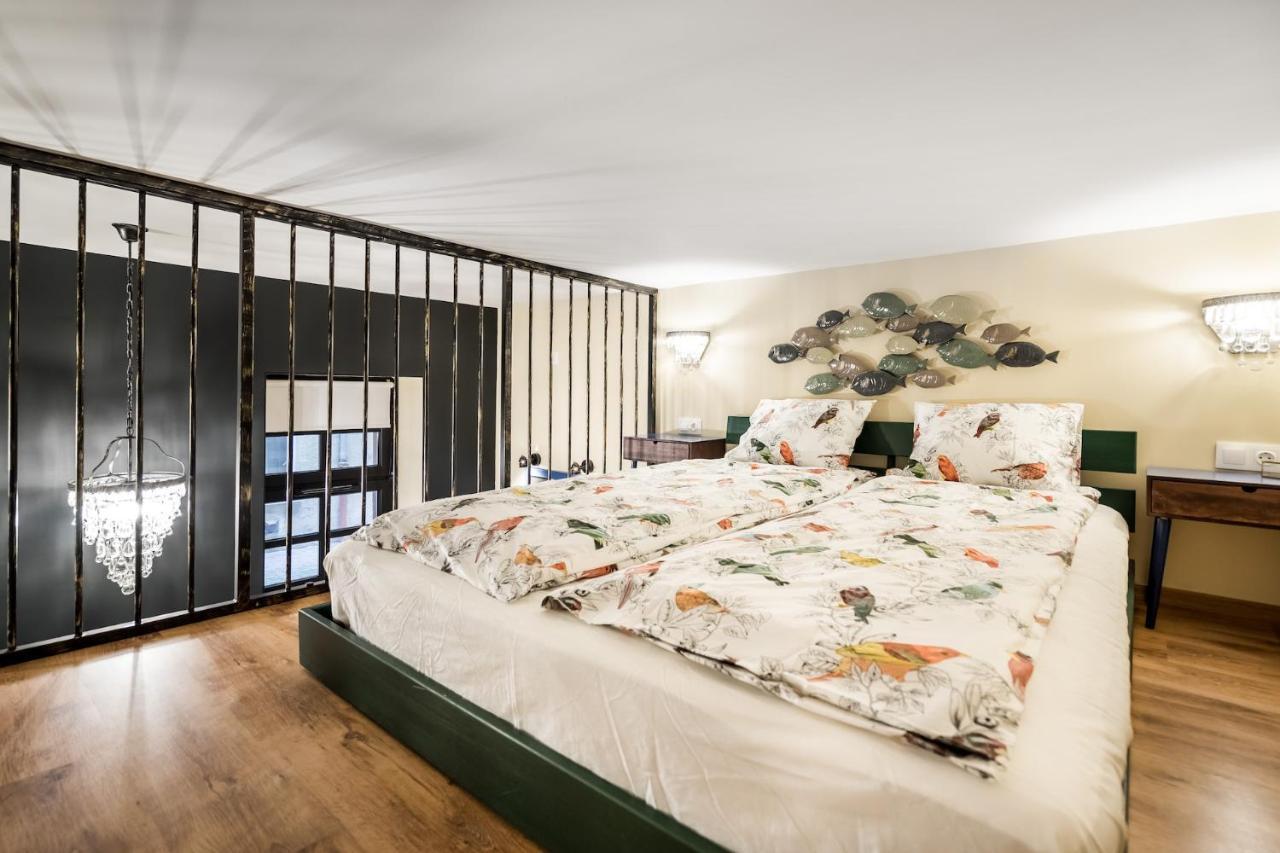 Unique & Stylish - Home Of Traveler In City Center Будапеща Екстериор снимка